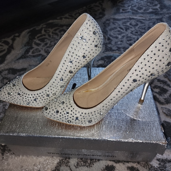 Chic By Lady Couture high heels - Picture 1 of 6